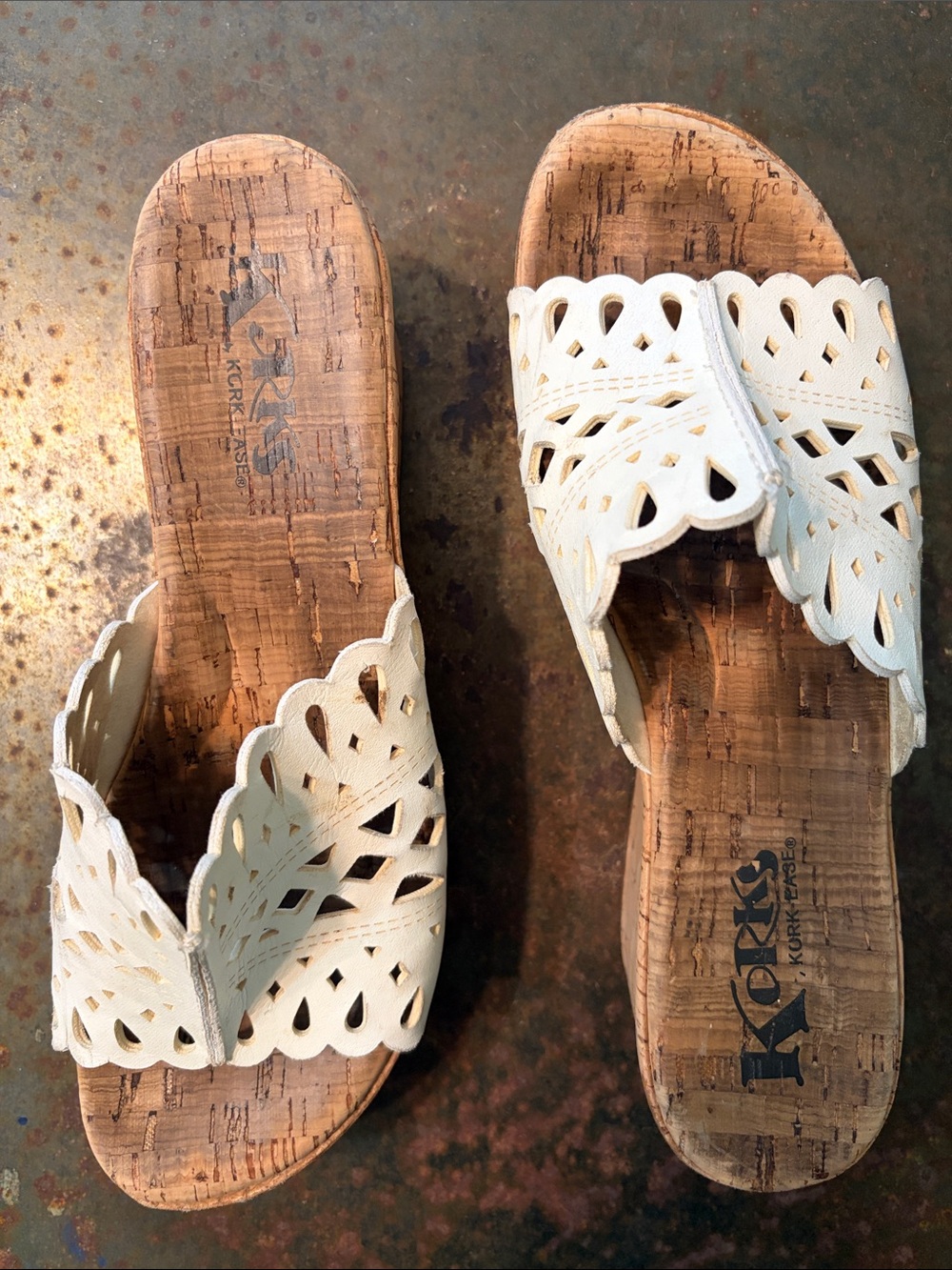 Kork-Ease Korks “Arnelle” White Cutout Leather Slide Wedge Cork Sandals. 8M